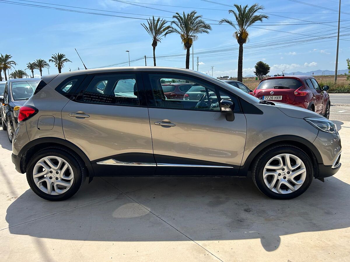 RENAULT CAPTUR ZEN 1.2 TCE AUTO SPANISH LHD IN SPAIN 90000 MILES SUPERB 2015